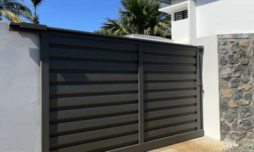 Portail coulissant ©Profils Systemes